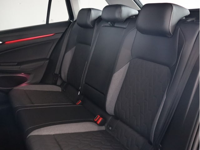 Volkswagen Golf 1.5 eTSI DSG Golf VIII Variant