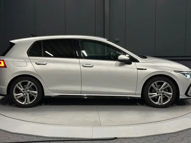 Volkswagen Golf 1.5 eTSI DSG IQ.Drive R-Line