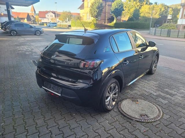 Peugeot E-208 Active Pack