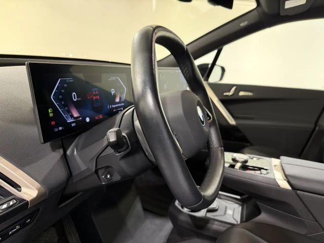 BMW iX xDrive40
