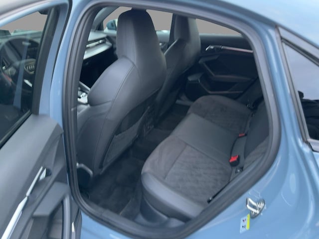 Audi RS3 Quattro S-Tronic Sedan