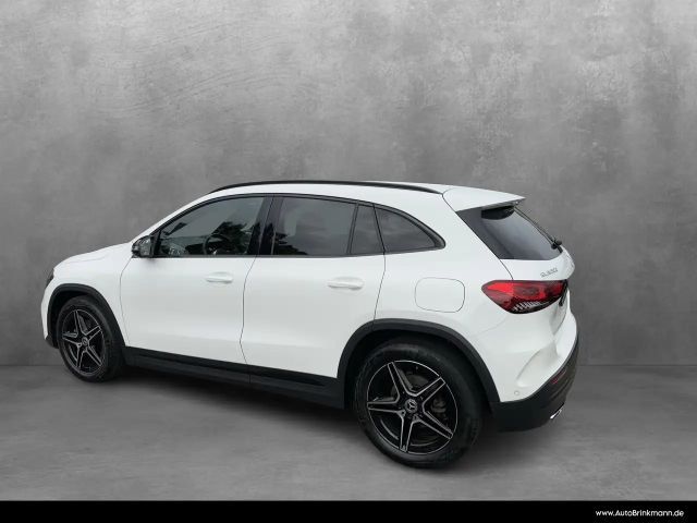 Mercedes-Benz GLA 200 AMG Line