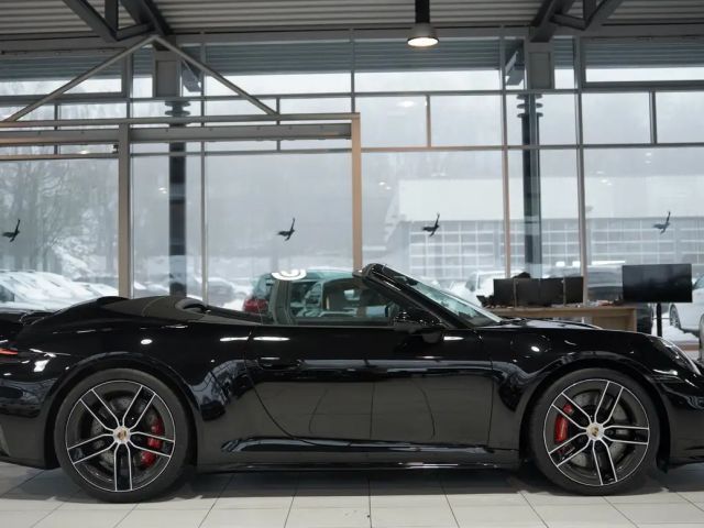 Porsche 911 4 Cabrio Carrera GTS