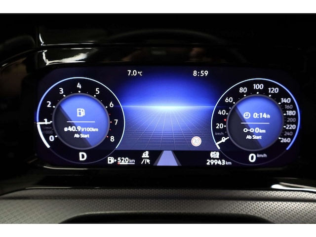 Volkswagen Golf 1.5 eTSI DSG