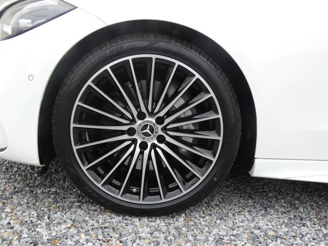 Mercedes-Benz C 220 4MATIC AMG Line C 220 d