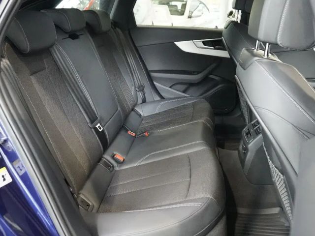 Audi A4 40 TFSI Avant Quattro S-Line