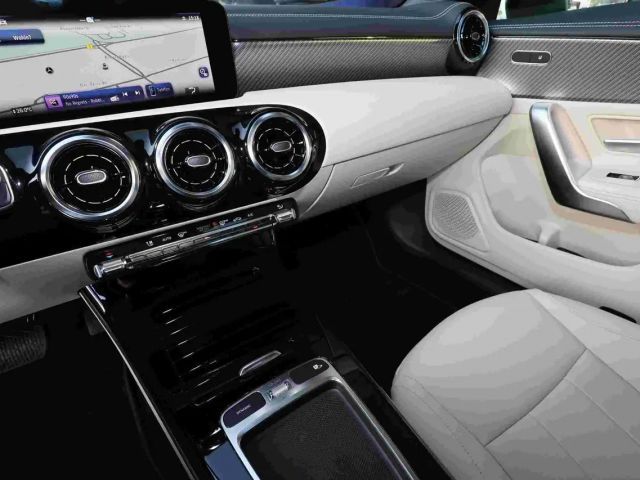 Mercedes-Benz CLA 180 Coupé