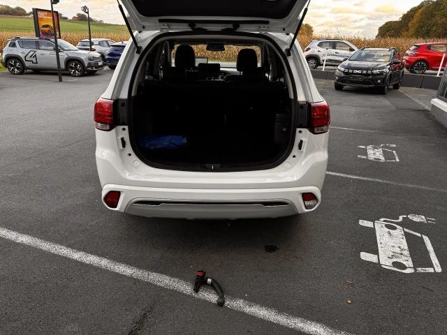 Mitsubishi Outlander 4WD PHEV