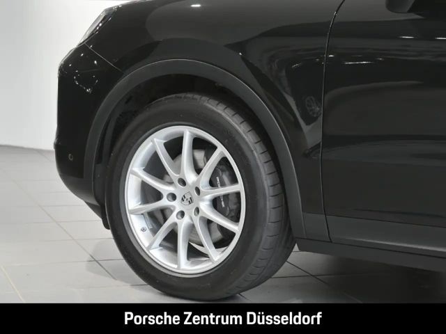 Porsche Cayenne BOSE Panoramadach LED-Matrix