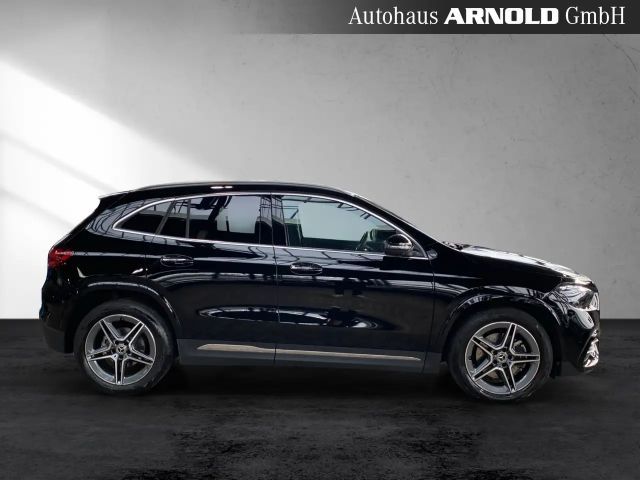 Mercedes-Benz GLA 200 AMG Line