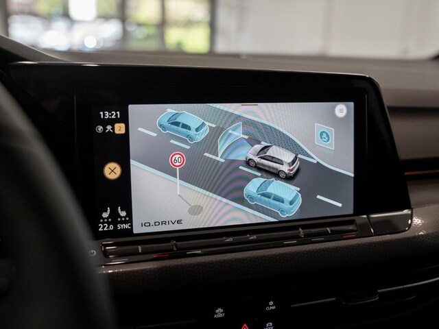 Volkswagen Golf 2.0 TSI Golf VIII