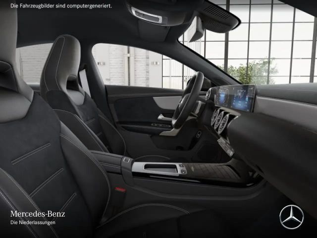 Mercedes-Benz CLA 200 AMG Line Coupé