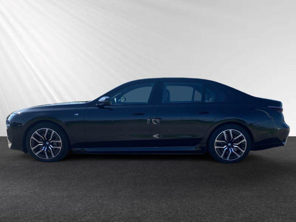 BMW i7 Sedan