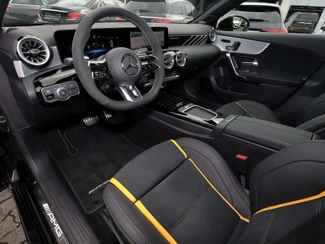 Mercedes-Benz A 45 AMG 4MATIC+ AMG Line