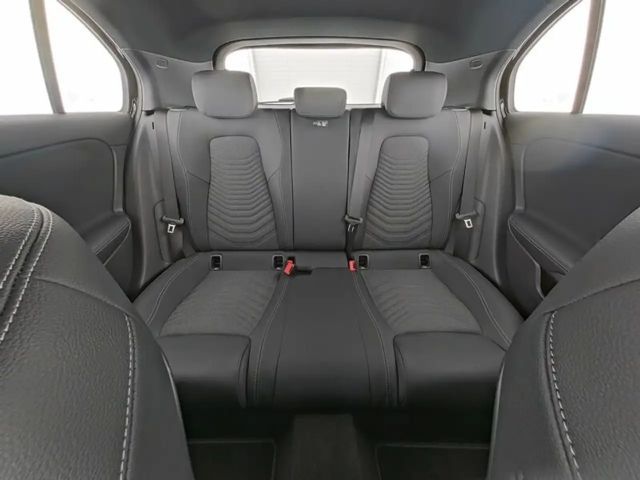 Mercedes-Benz A 200 Progressive