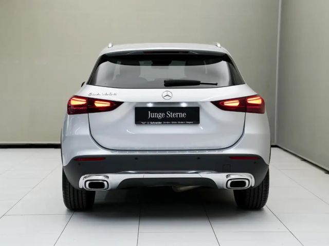 Mercedes-Benz GLA 180 GLA 180 d