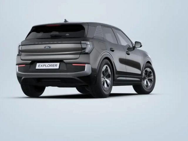 Ford Explorer RWD