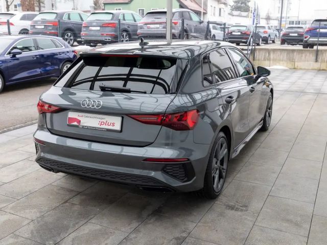 Audi A3 35 TFSI S-Line Sedan Sportback