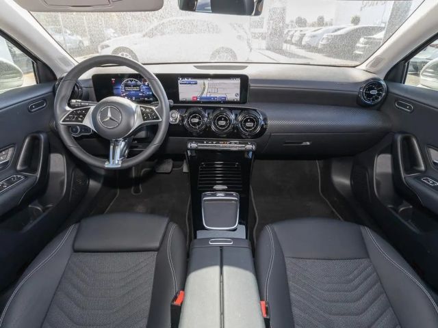 Mercedes-Benz A 180 Hatchback