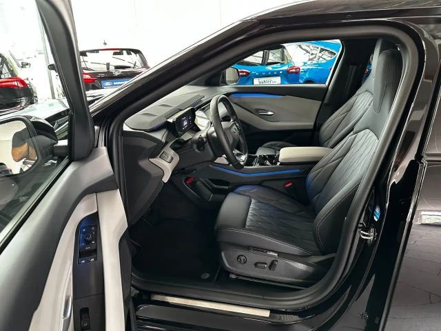 Ford Explorer Premium RWD