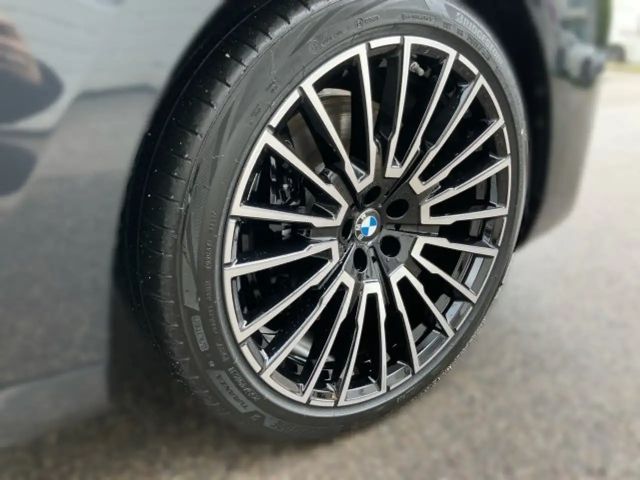 BMW 750 G70 Sedan xDrive