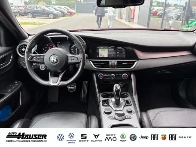 Alfa Romeo Giulia AT8 Q4 Turbo Veloce