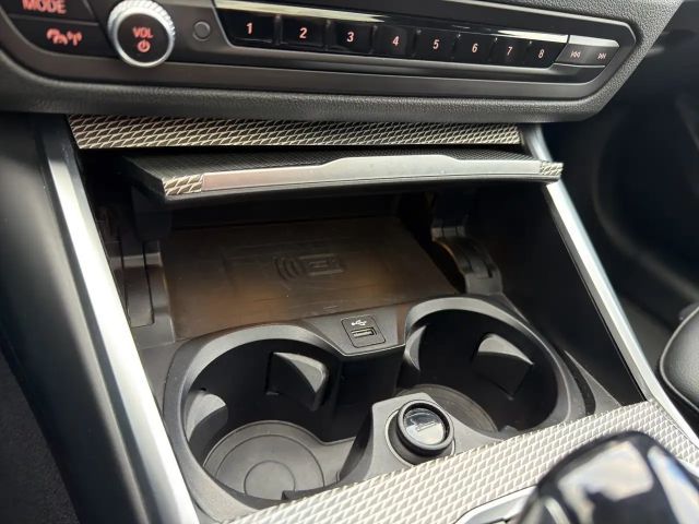 BMW 330 330e M-Sport Touring xDrive