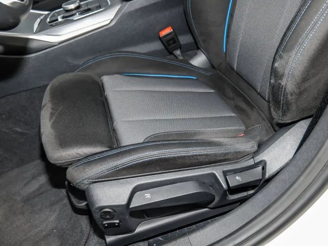 BMW 330 330d M-Sport Touring xDrive