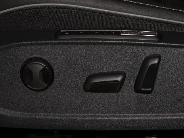 Volkswagen Arteon Hybrid R-Line