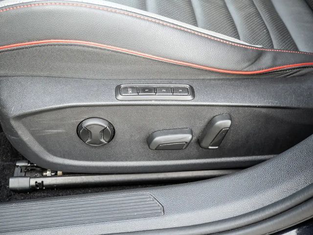 Volkswagen Golf 2.0 TSI GTI Golf VIII