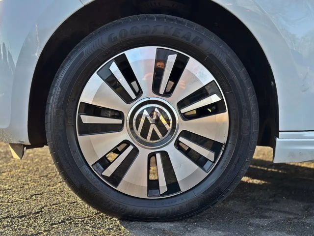 Volkswagen e-up! Plus Style