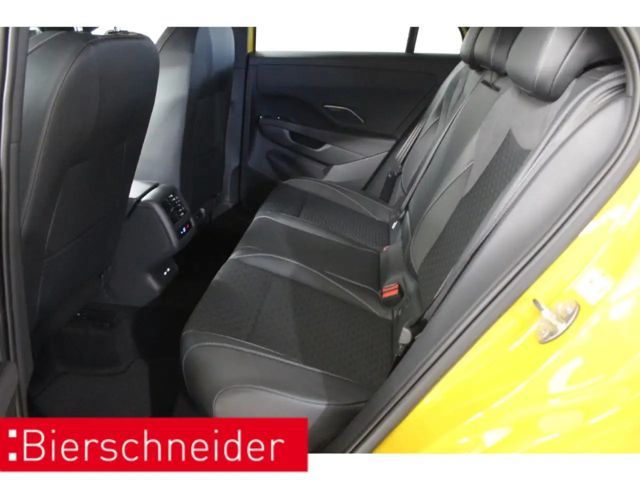 Volkswagen T-Roc 1.5 eTSI DSG R-Line Style