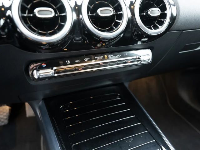 Mercedes-Benz B 220 B 220 d Progressive