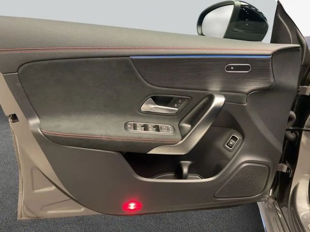 Mercedes-Benz CLA 200 CLA