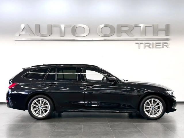 BMW 320 320d Touring