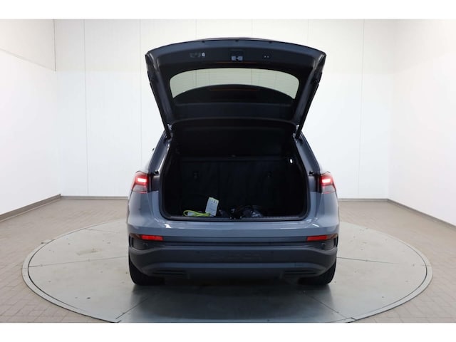 Audi Q4 e-tron SUV 45 e-tron Audi Q4 e-tron