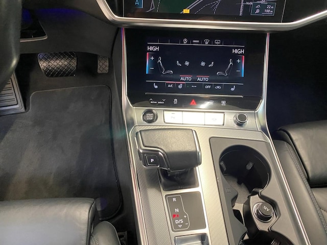 Audi A6 40 TDI Avant S-Tronic