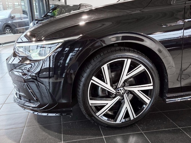 Volkswagen Golf 1.5 eTSI DSG Golf VIII R-Line
