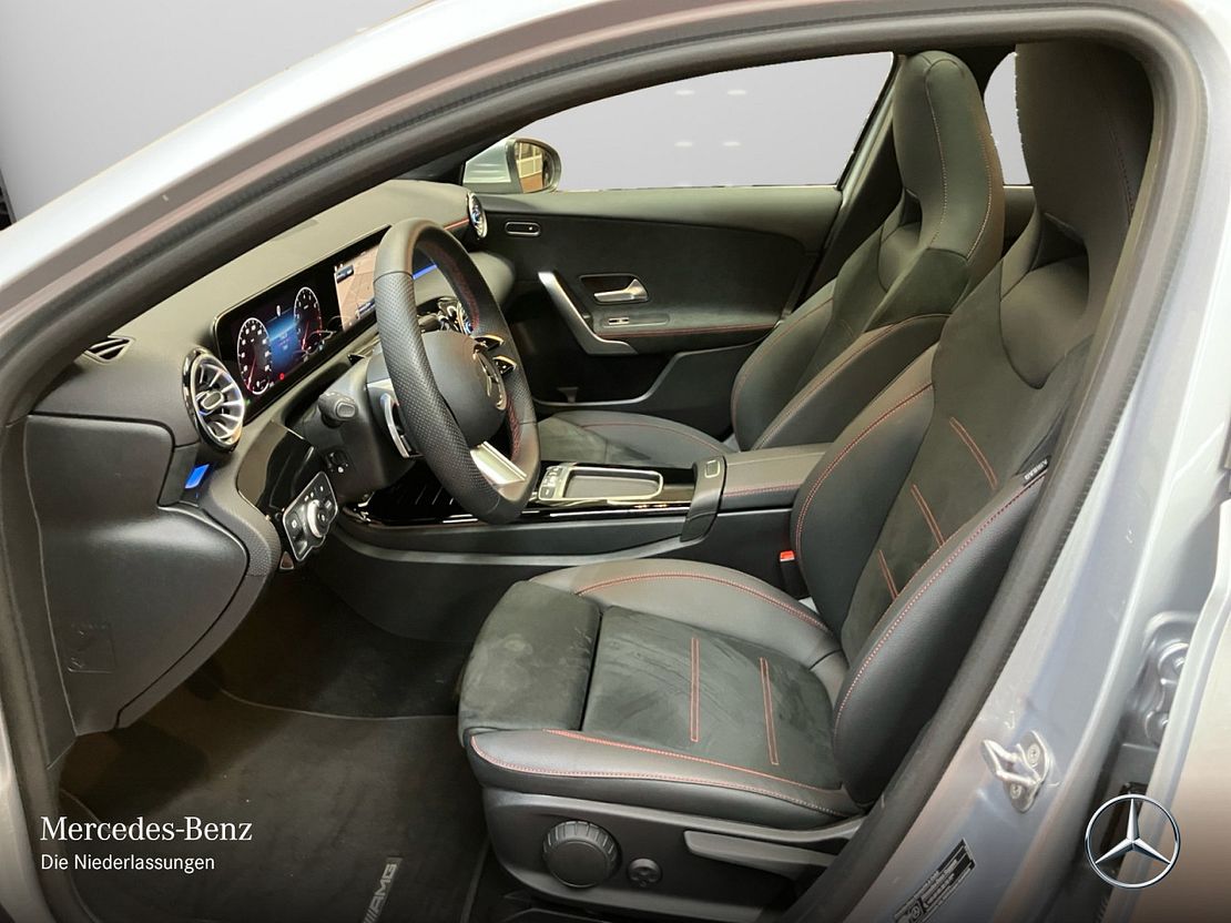 Mercedes-Benz A 250 4MATIC AMG Line