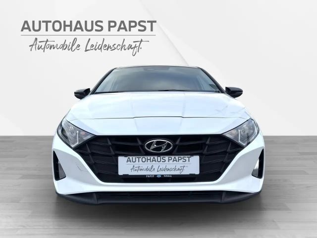 Hyundai i20 *** i-LINE PLUS *** noch ein 4 ZYLINDER MOTOR ***