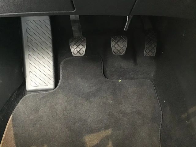 Volkswagen T-Roc Friends TSI