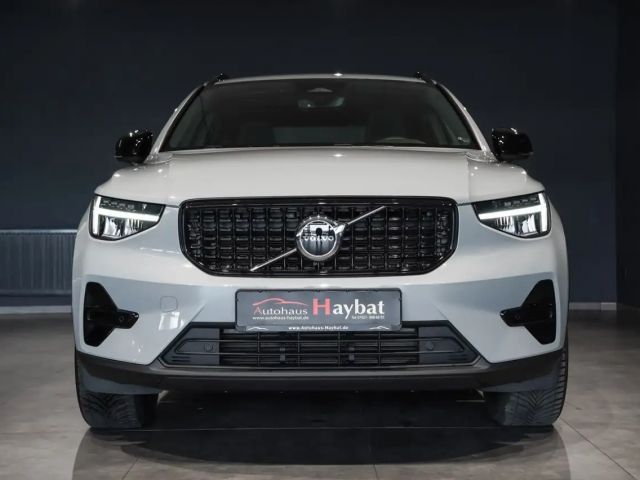 Volvo XC40 Dark Plus