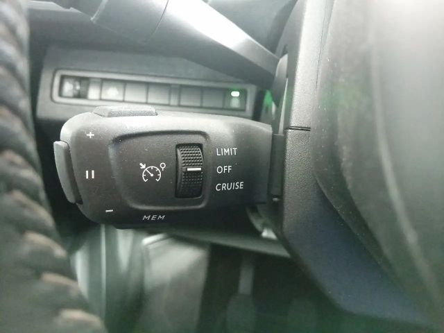 Peugeot 5008 Active Pack