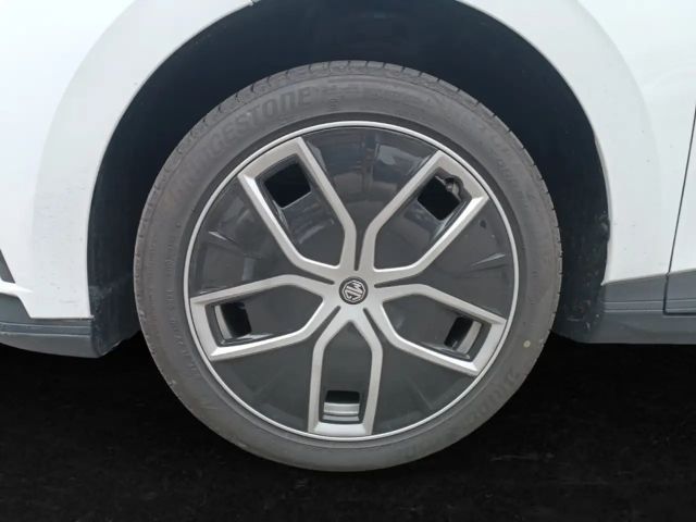 MG MG4 64 kWh Luxury