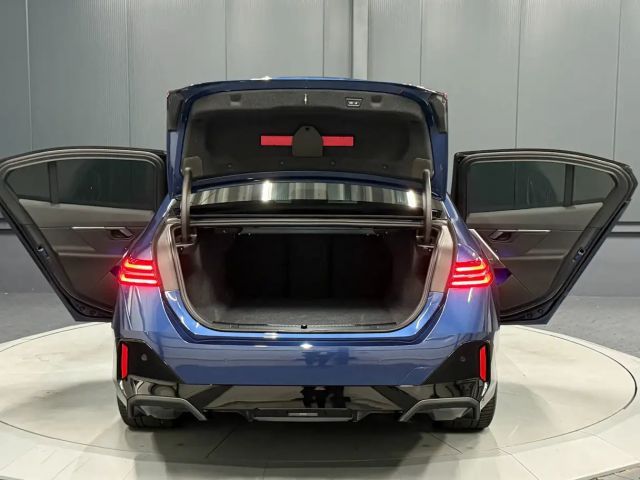 BMW i5 M-Sport Sedan eDrive40