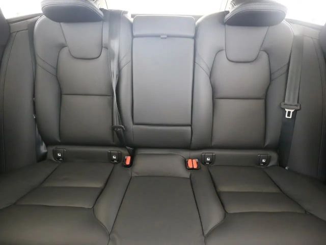 Volvo V90 AWD Dark Plus Recharge T6