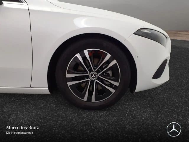 Mercedes-Benz A 200 Progressive