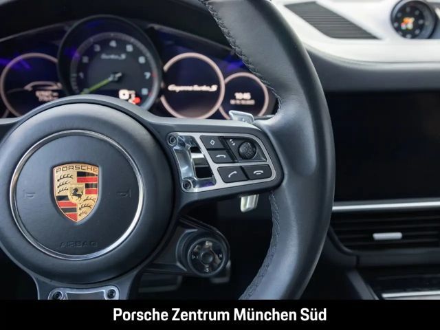 Porsche Cayenne E-Hybrid S Turbo
