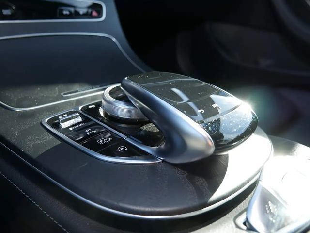 Mercedes-Benz E 300 AMG Line Cabriolet