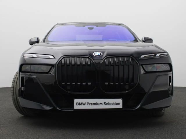 BMW 740 M-Sport Sedan